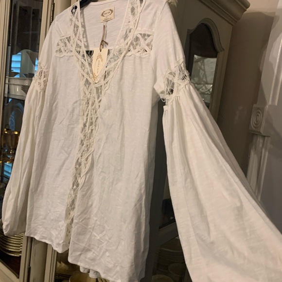 NWT Mia Joy by Joyfolie long sleeved Lace Inset Top Tee Blouse S NEW - Picture 1 of 7